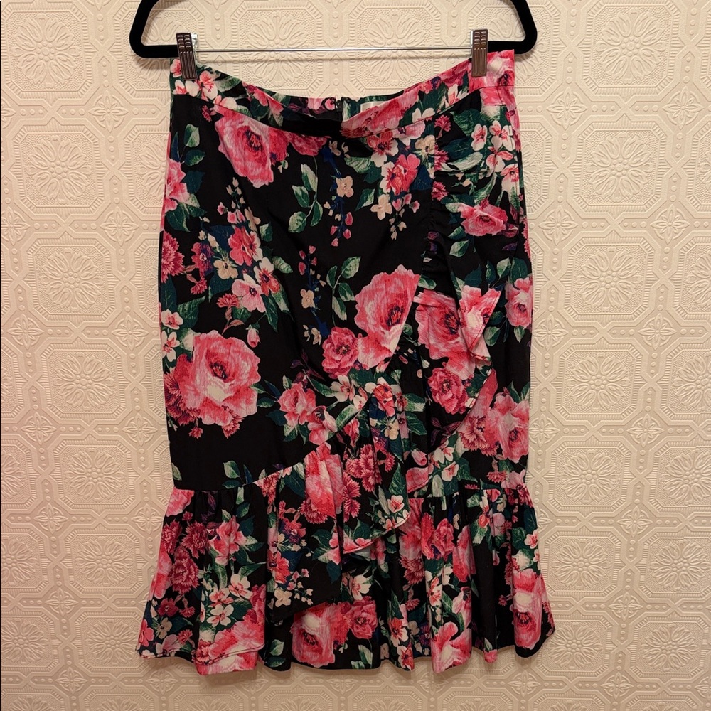 Eliza J Two Piece Set Black Top and Pink Floral Skirt Size 12 - Picture 3 of 16